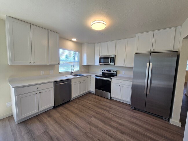 405 N 16th Ave Unidad B