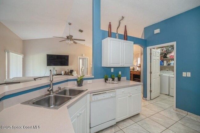 Photo - 437 Ward Rd SW