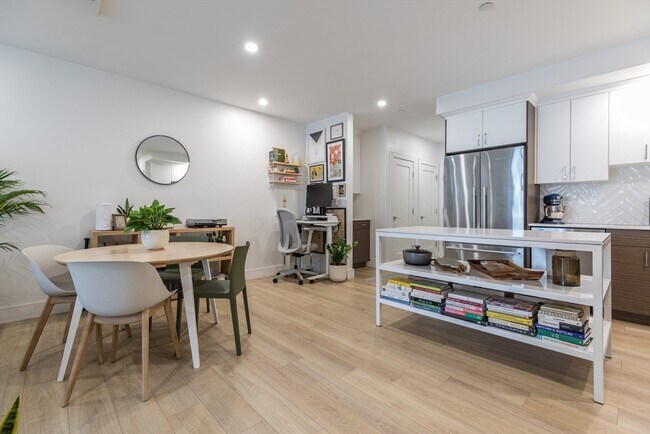 Photo - 1950 Washington St Condo Unit 3D