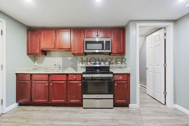 Photo - 4 E Broadway Unit 3