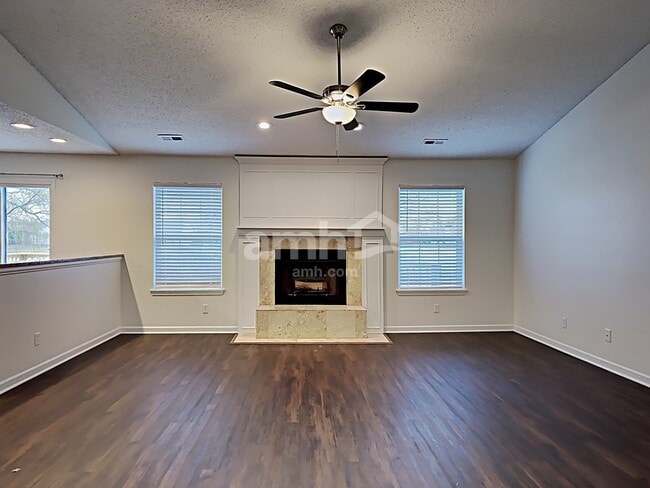 Photo - 8123 Amble Way