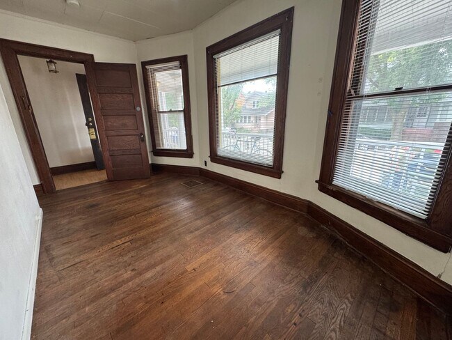 Photo - 213-215 N Paterson Apartamento Unidad 215 N Paterson