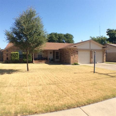 Photo - 503 Cozby St N
