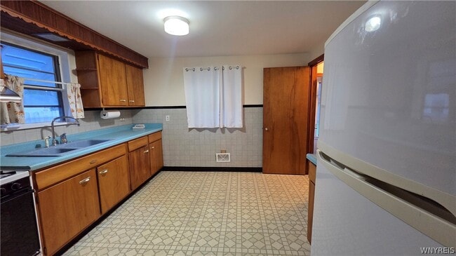 Photo - 419 Cherokee Dr
