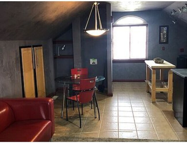 4755 Heidi Ct Unidad Cottage Apartment Furnished