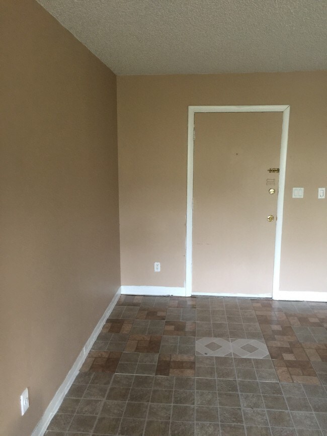 Photo - Double Eagle Apartments