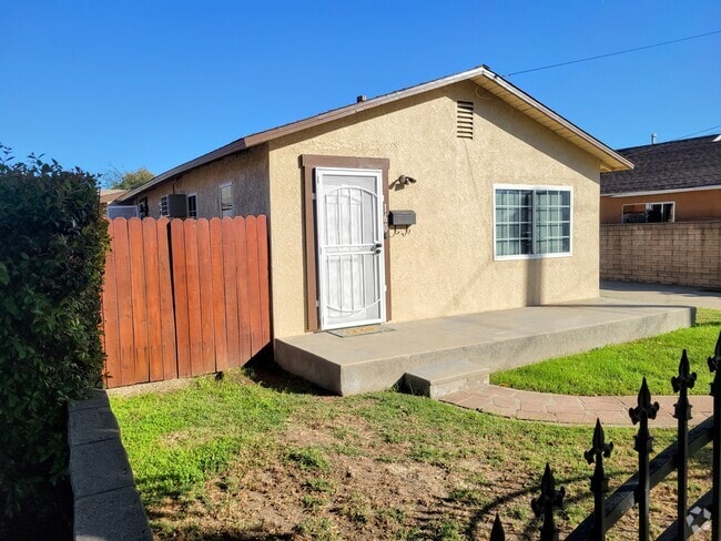 Building Photo - 160 N Soldano Ave Rental