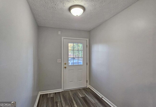 Photo - 6627 Banbury Ct NW