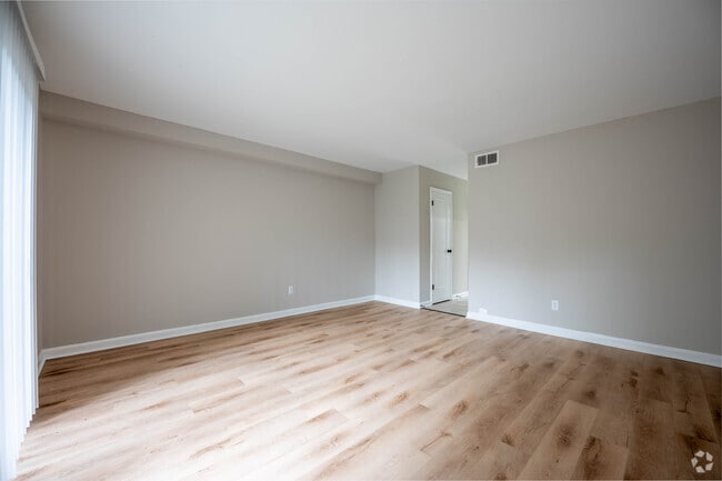 2BR, 1.5BA - 1,000SF - Living Room - The Riverside Apartment Homes