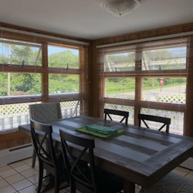 Photo - 164 Knowlesway Ext