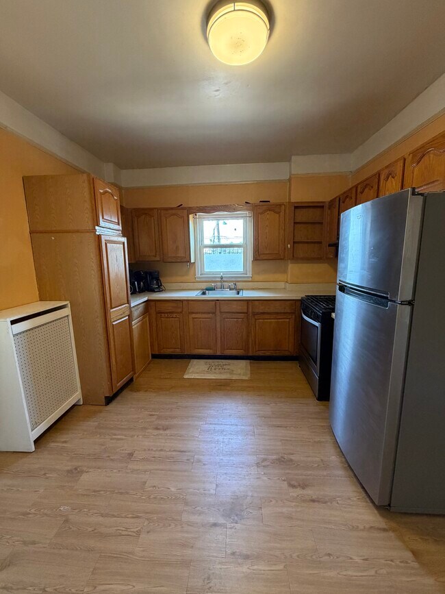 1286 Liberty Ave Unidad 2