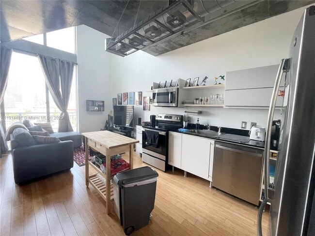 Photo - 690 SW 1st Ct Unidad 1513