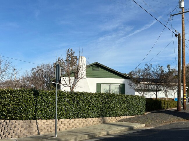 Photo - 1295 Floral Ave