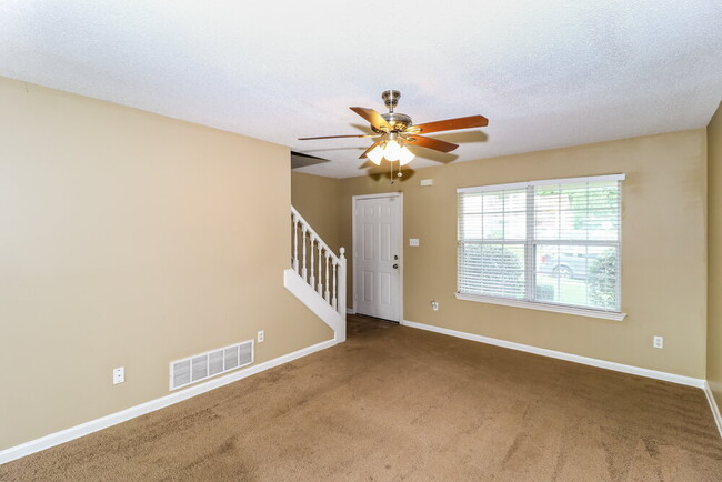 Photo - 4551 Blue River Dr