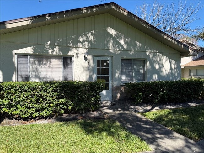 Building Photo - 1831 Bough Ave Unit 1