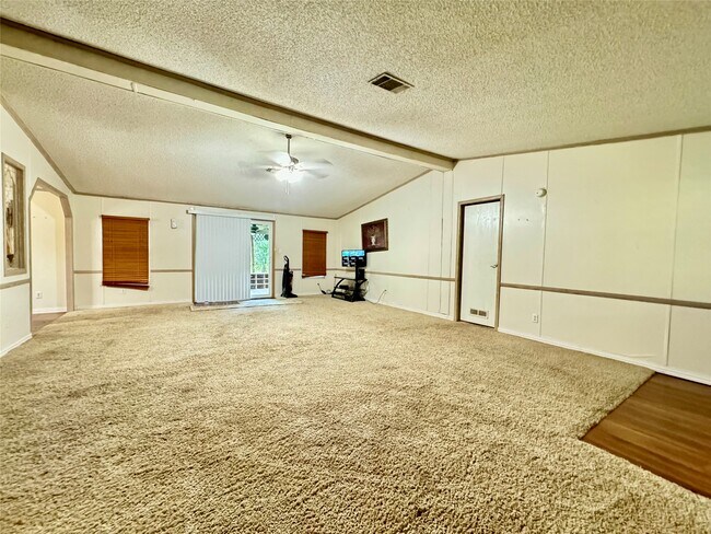 Photo - 914 County Rd 4882