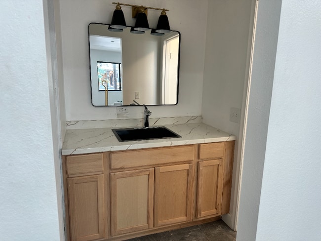 Photo - 1078 E White Mountain Blvd Unidad 16