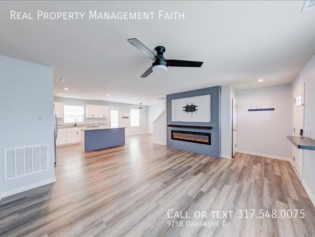 9758 Oakgrove Dr-