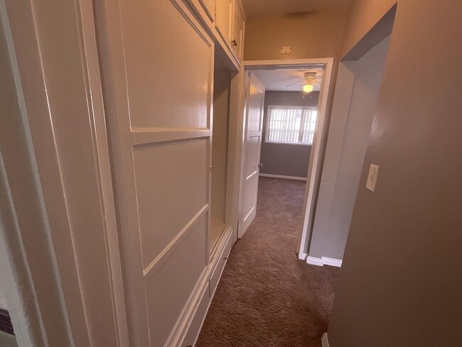 Photo - 4971-4975 1/4 Franklin Ave