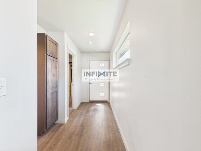 Photo - Quaint One Bedroom, One bathroom