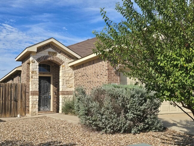 Building Photo - Great home in Pecan Park