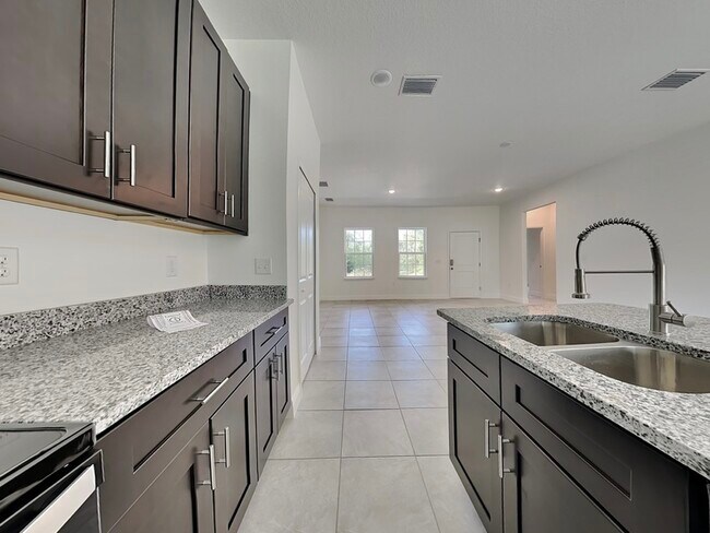 560 Marion Oaks Blvd