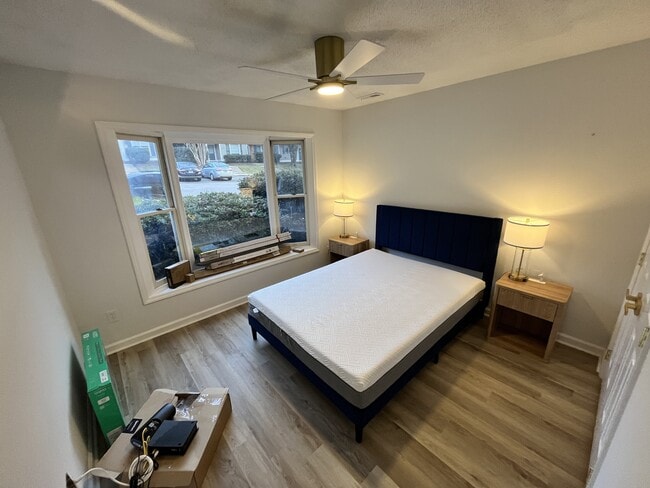 Photo - 77 Forest Oaks Dr