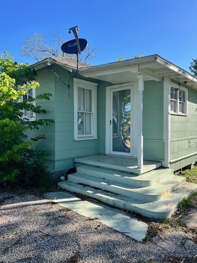 Building Photo - 20748 FM521 Rental