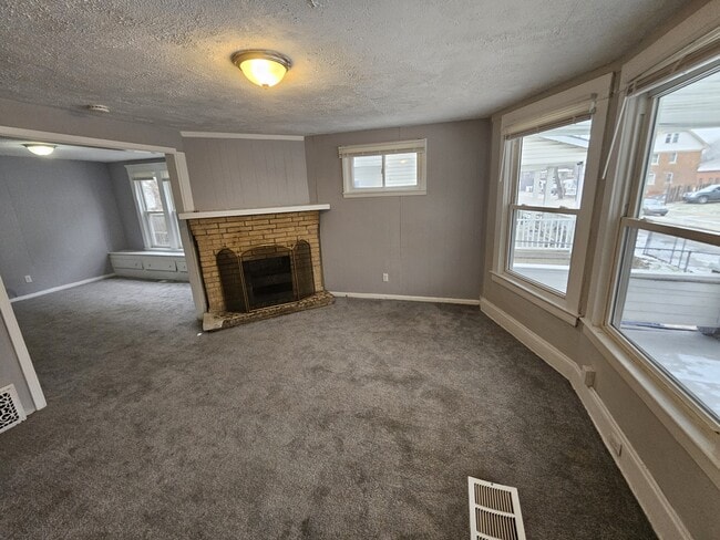 Photo - 10602 Earle Ave Unit Downstairs