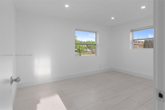Photo - 1481 SW 49th Ave