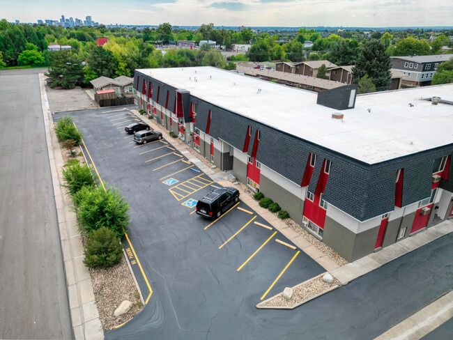 Building Photo - Squire Apartments