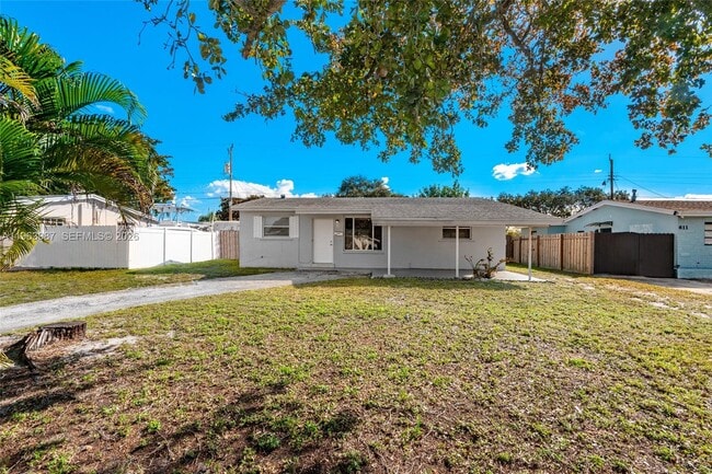 Photo - 621 N 70th Way