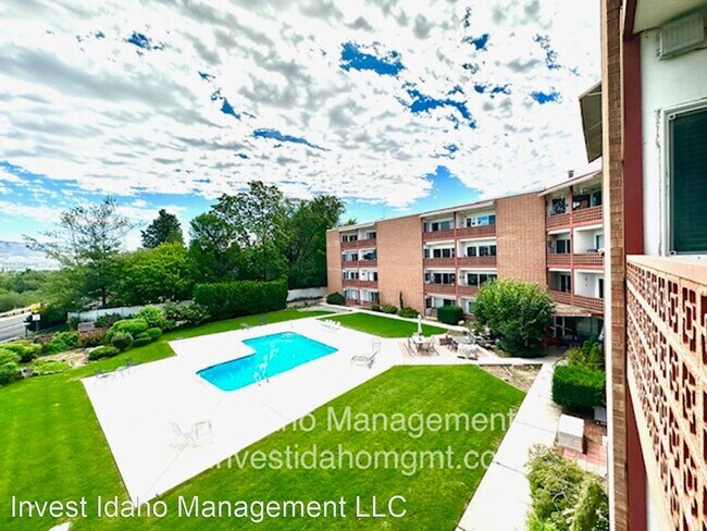 Photo - 2 br, 1 bath House - 3701 W Crescent Rim D...