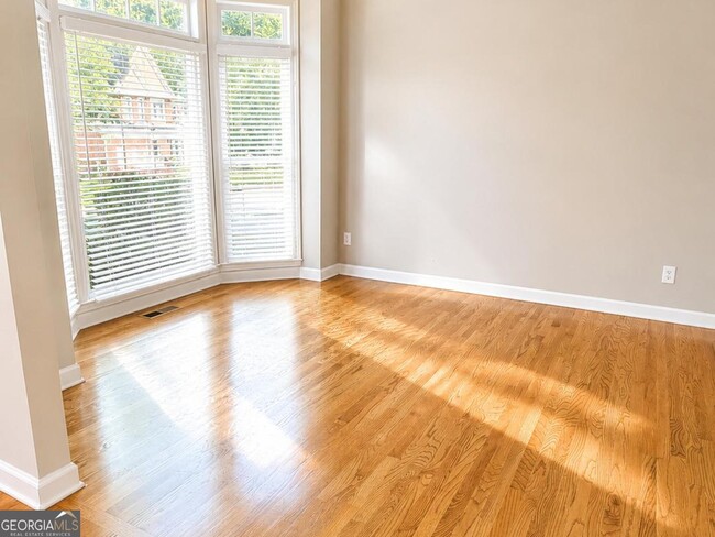 Photo - 3391 Fieldwood Dr SE