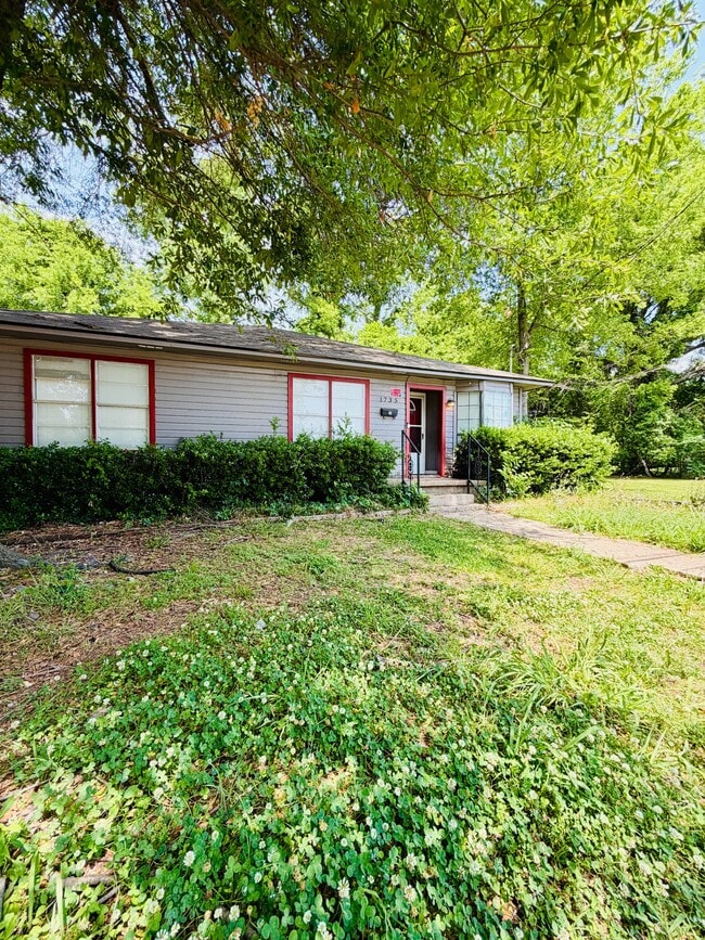 Photo - 1735 Green St