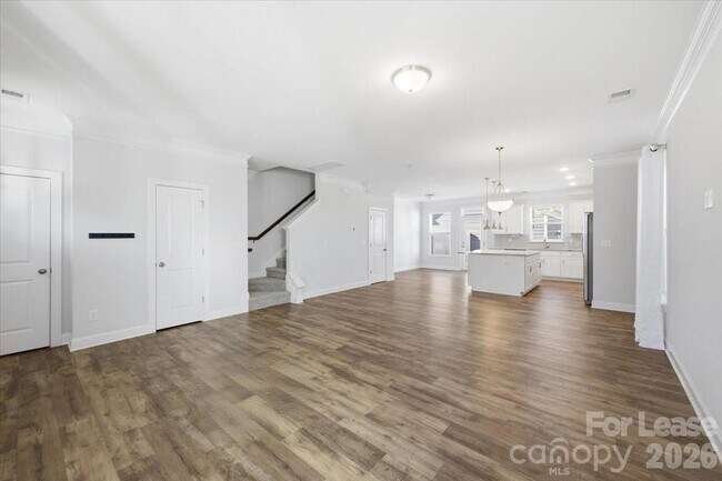 Photo - 1152 Township Pkwy