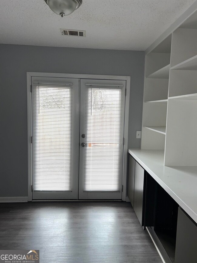 Photo - 3596 Janna Ln SW