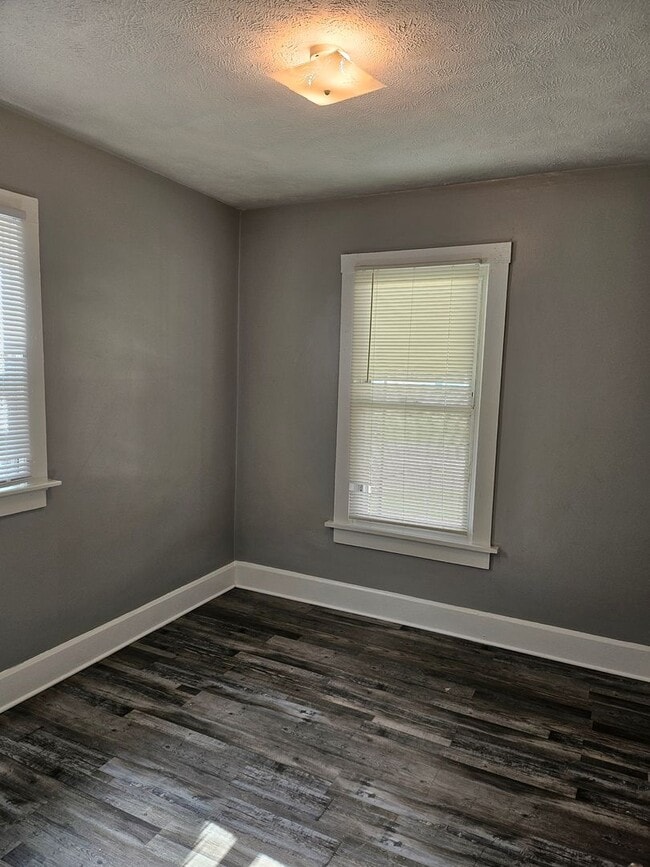 Photo - 2 Bed 1 Bath