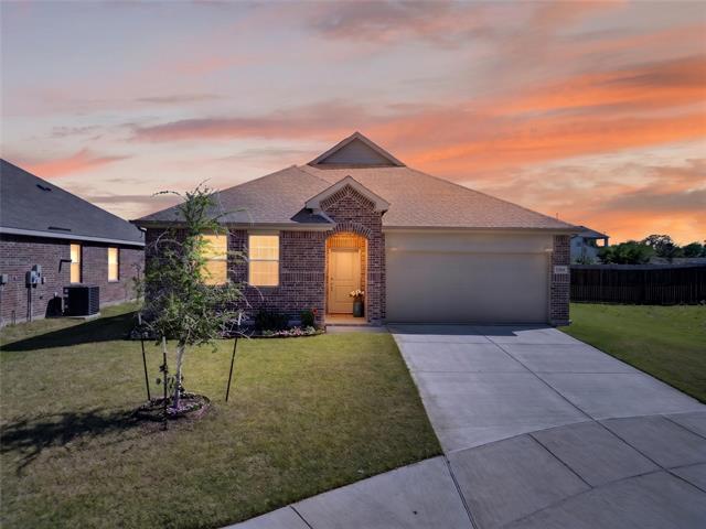 Building Photo - 1304 Rousseau Dr