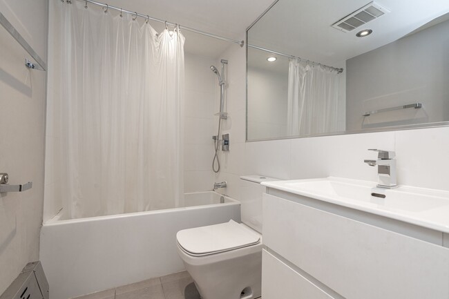 230 Oak St Unit 309