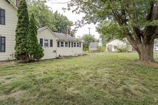 Photo - 435 Cowen St