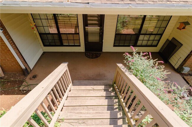 1256 Minhinette Dr