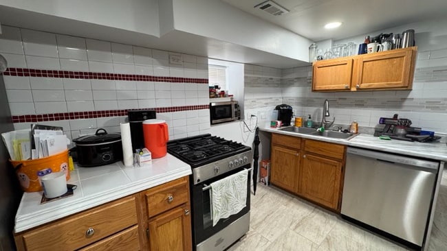 Photo - 1254 N Bosworth Ave Unit 1B