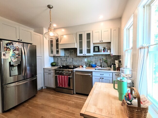 Photo - 12 Searle Rd