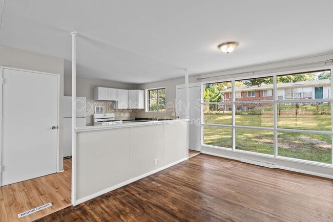 Photo - 10344 Viscount Dr