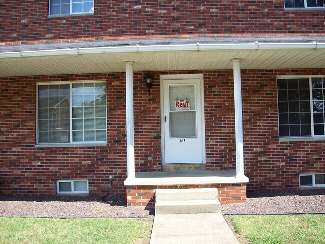 Photo - 101 Colonial Square