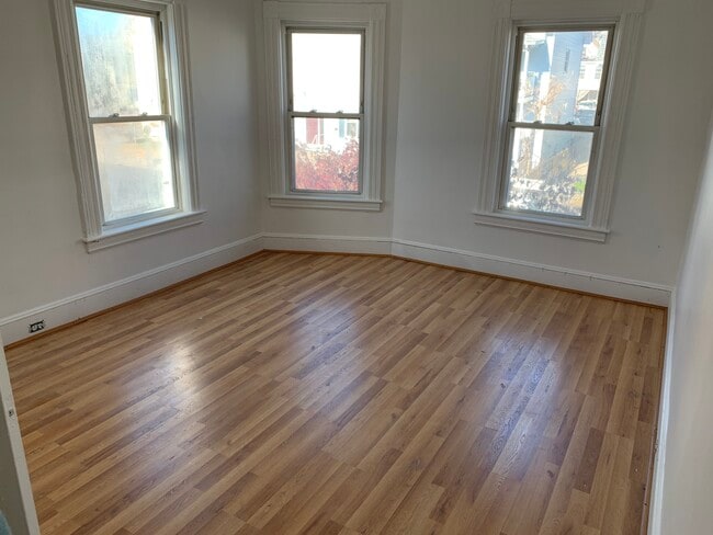 Photo - 363 Spruce St Unidad 2