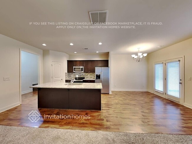 Photo - 227 Green Bridge Ct SE