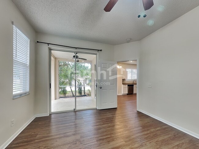 Photo - 18212 Hollyhills Way