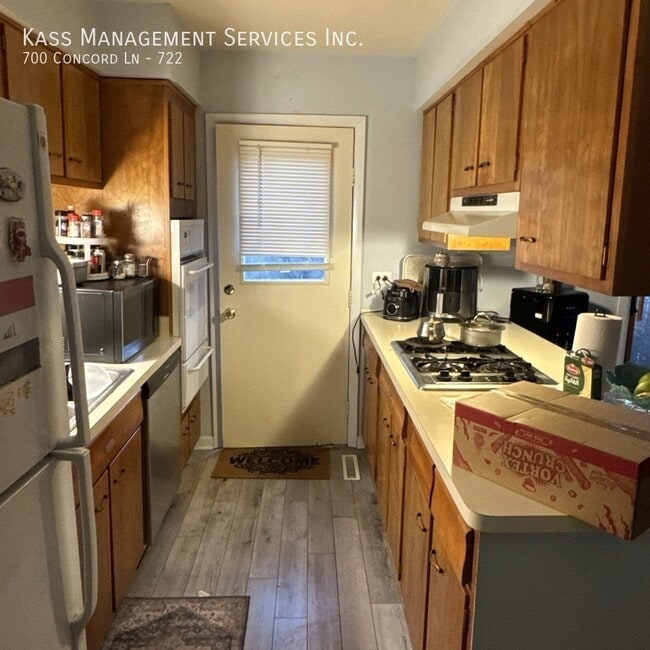 Photo - 700 Concord Ln Unit 722